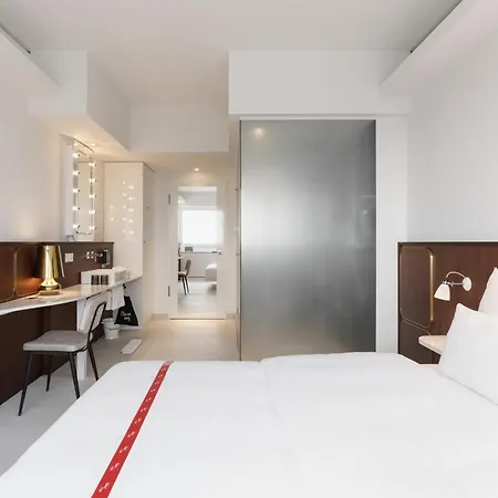 Ruby Luna By Ihg Hotel Dusseldorf