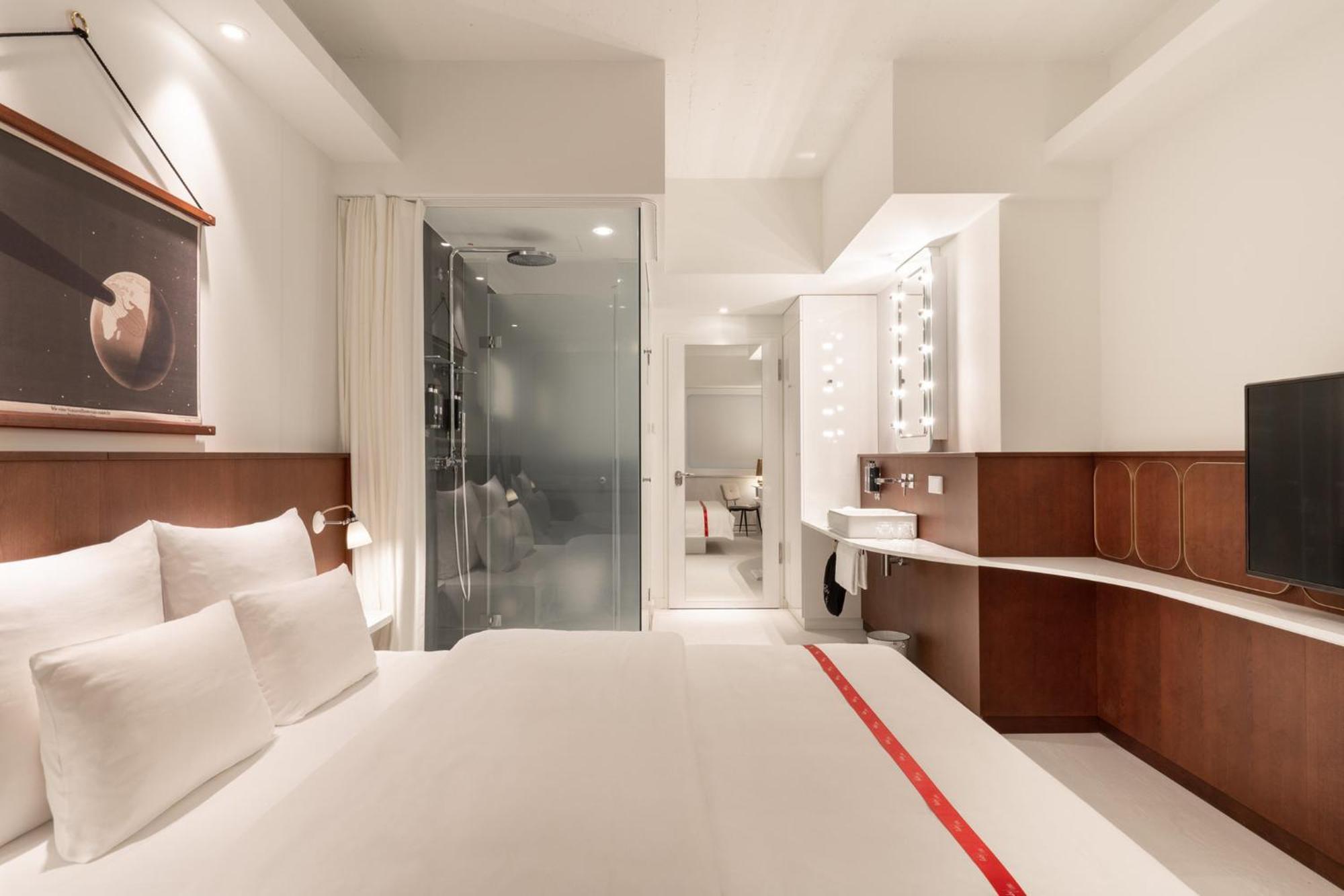 Ruby Luna Hotel 4*
