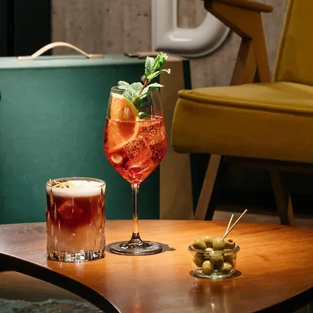Hotel Ruby Luna By Ihg 4*